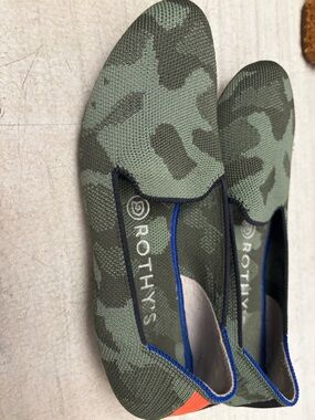 Rothy’s flats